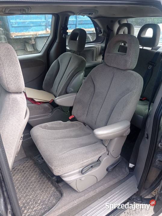 Chrysler Voyager 2002 25 diesel CRD 7os Skrobów-Kolonia
