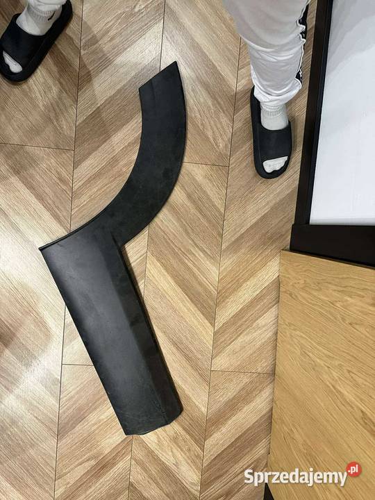 MAZDA CX30 Listwa Błotnik Prawy Przód RH