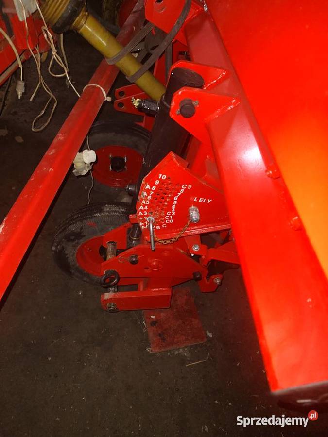 Rozsiewacz do nawozów LELY Centerliner 1200