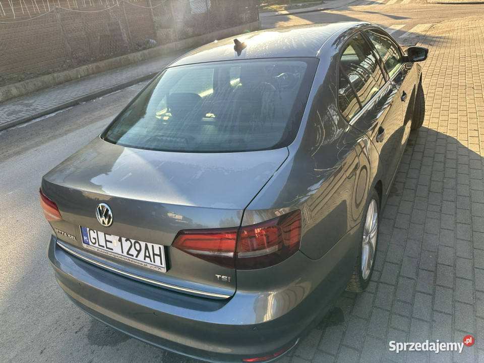Volkswagen Jetta Mocna benzyna automat nawigacja lakier metallic Wejherowo