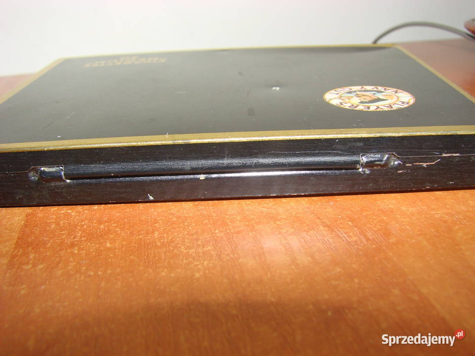 PLAYERS NAVY CUT pudełko papierosach