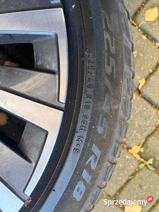 SKODA SUPERB IV 4 BELATRIX 5x112 8Jx18H2 ET44 Lubin