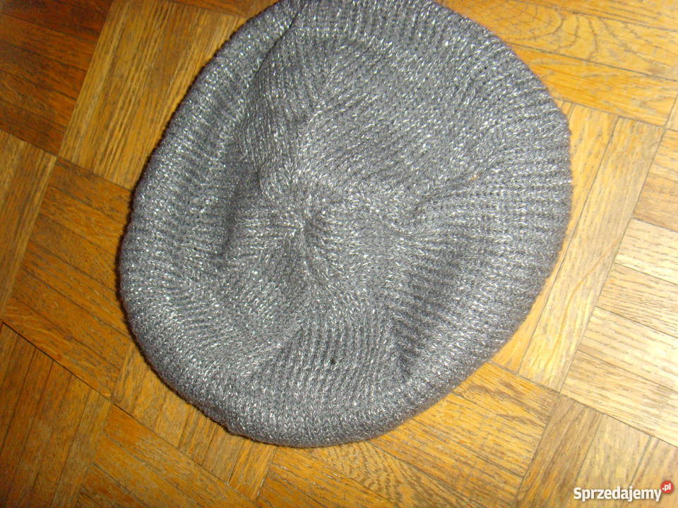 Szary beret CA Warszawa