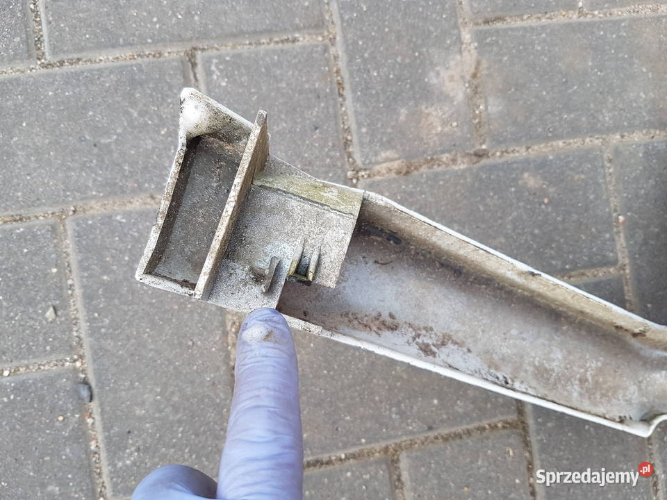 RENAULT MASTER II 19982003 ATRAPA GRILL ZNACZEK Rok produkcji 2001 Turek sprzedam