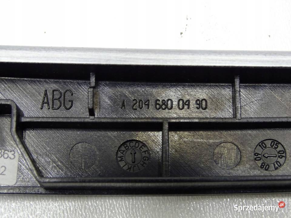 LISTWY WEWNETRZNE OZDOBNE MERCEDES W204 C KLASA sprzedam
