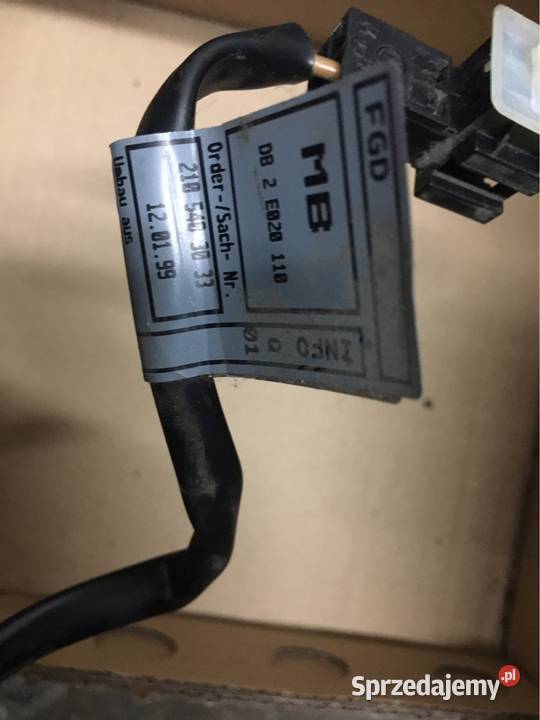 Wiązka fotela mercedes w210 2105403033 osobowe sprzedam