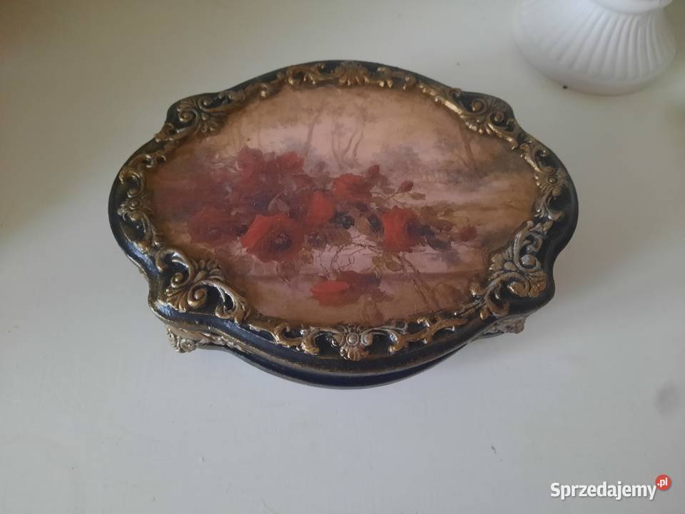 Szkatułka retro na bizuterięprezent Rękodzieło