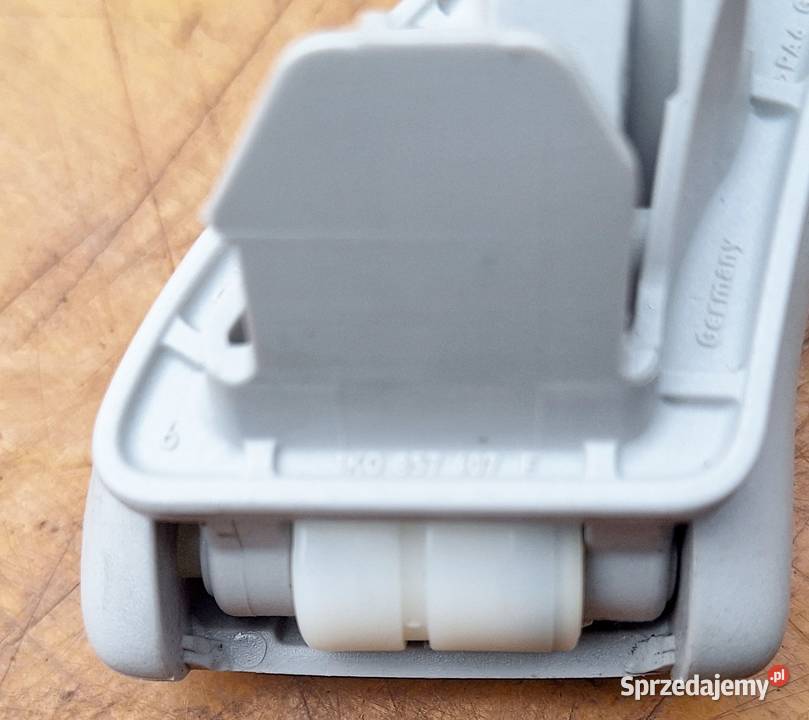 VW GOLF V RĄCZKA UCHWYT PODSUFITKI TYŁ