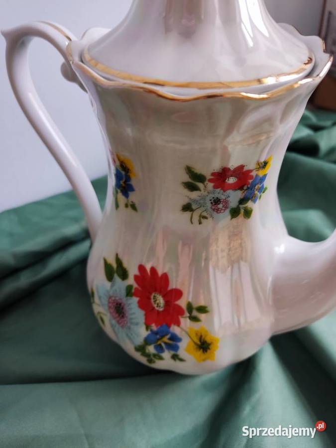Dzbanek porcelanowy w kwiaty Wałbrzych Porcelana i szkło