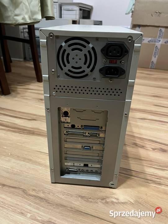 Zabytkowy komputer PC AT Pentium II 233MHz Pozostałe Brzana