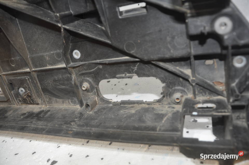 toyota proace Vivaro Jumpy Experrt pas przód Sierakowice