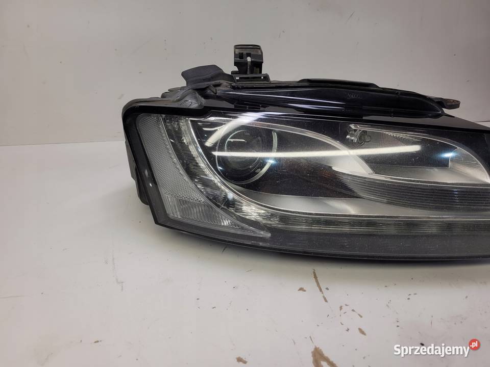 REFLEKTOR PRAWY PRZÓD AUDI A5 8T0941004AP XENON Przystajń sprzedam