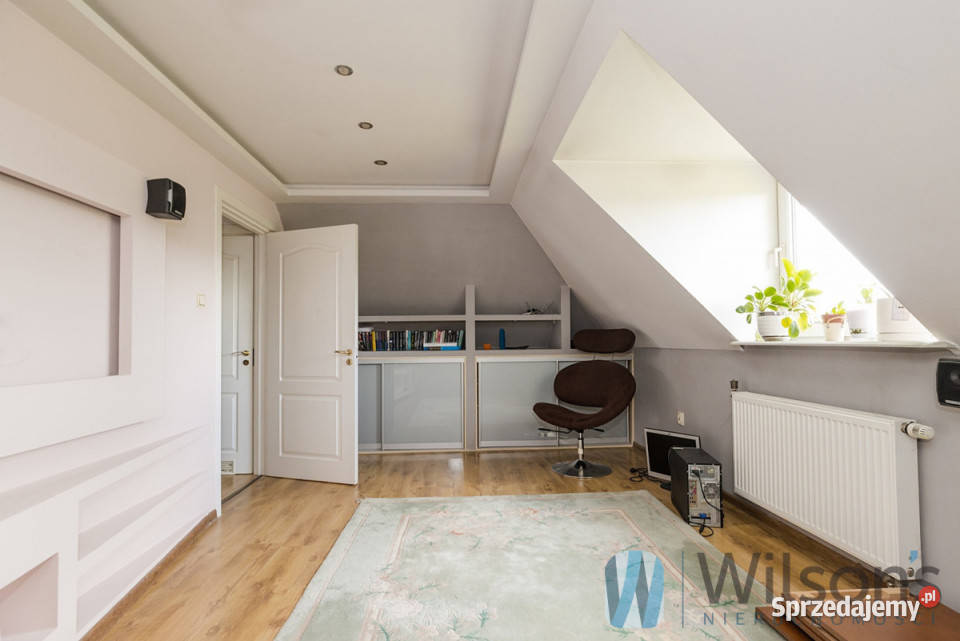 sprzedaży domu wolnostojącego Warszawa 220m2 mieszkalny