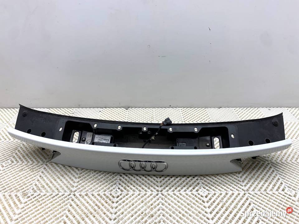 LISTWA KLAPY TYŁ AUDI A7 4G Hatchback 1018