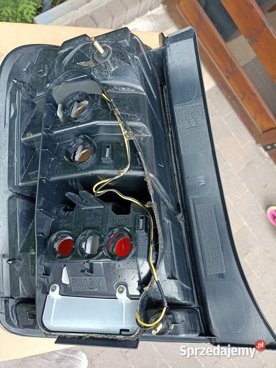Lampa Toyota Prius Prawa OE Łuków