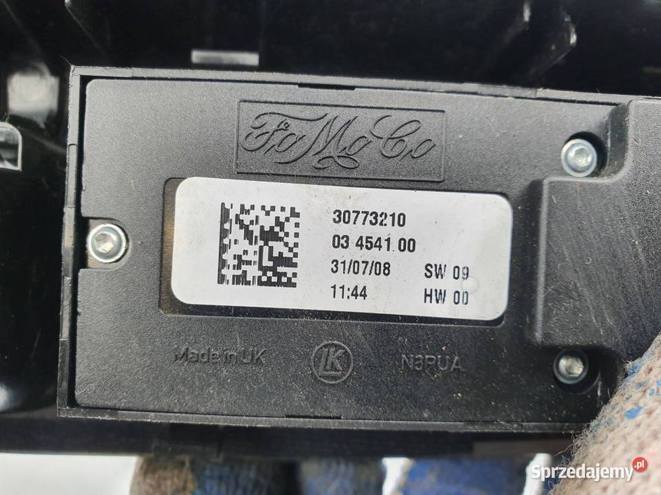 PRZYCISK VOLVO V50 30773210 Lipno sprzedam