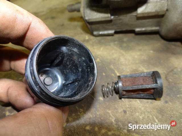 pompa wtryskowa IFA TGL 12378 2 cylindry Robur lubuskie Żary