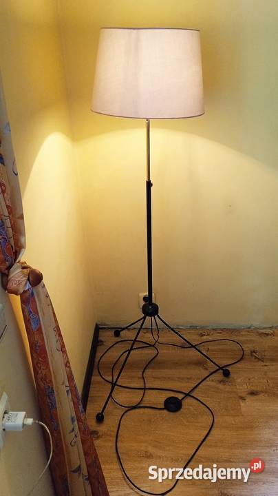 Lampa stojąca podłogowa w stylu retro Lampy podłogowe