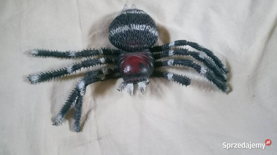 Pająk sztuczny maskotka