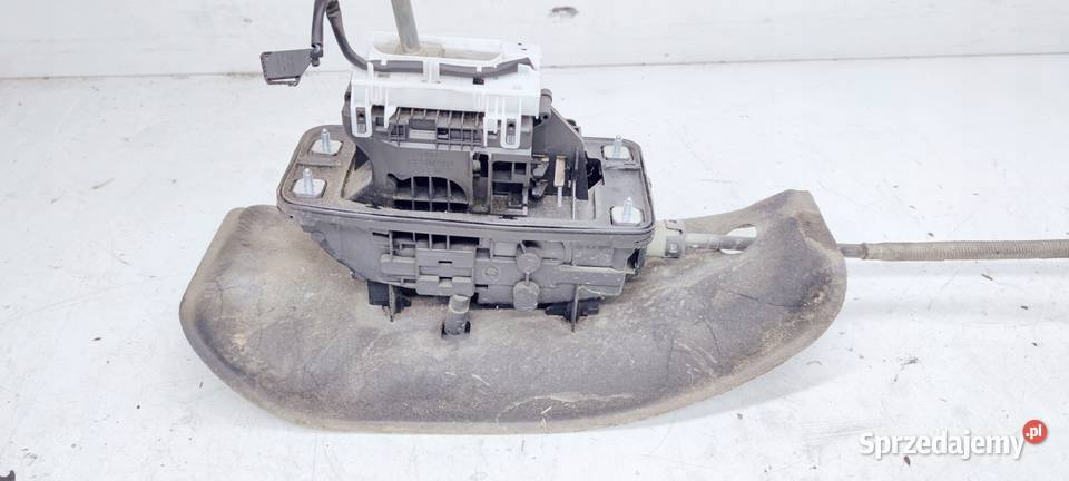WYBIERAK LEWAREK AUDI A6 C6 AUTOMAT 4F2713041S