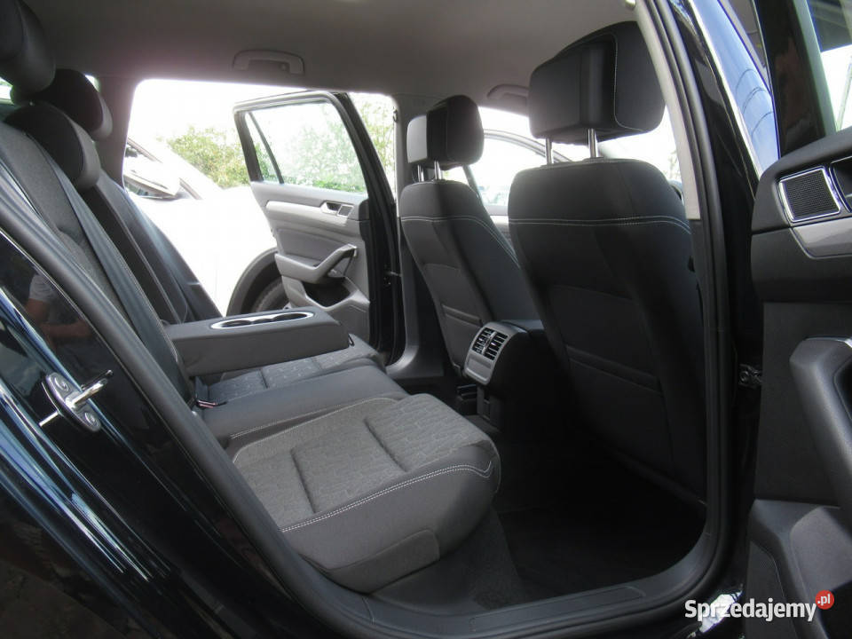 Volkswagen Passat BEZWYPADKOWY AppConnect Full manualna Passat