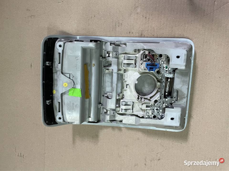 1K0868837 lampka podsufitki vw passat b6 Szczecin