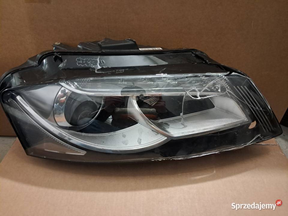 Lampa ksenon skrętny Audi A3 8P0941030 BM Lampy przednie Siennica sprzedam