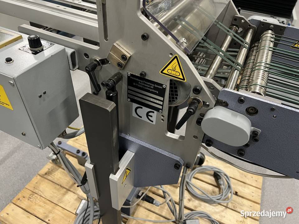 Wykładanie do falcerki w stosie Heidelberg STA M Radom
