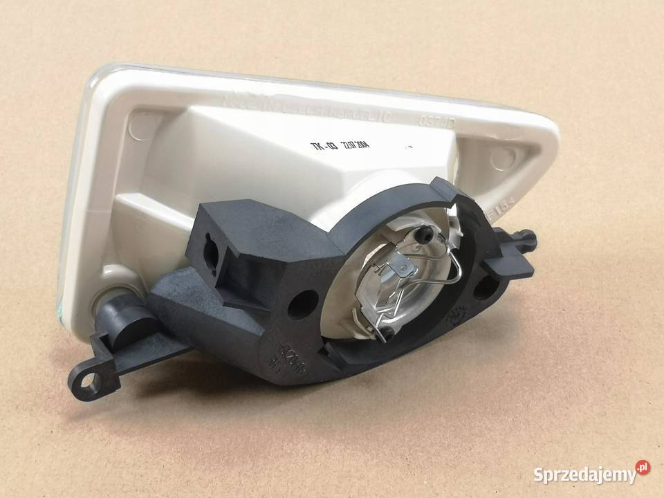 LAMPA HALOGEN PRAWY FORD FOCUS 19982004 NOWY osobowe sprzedam