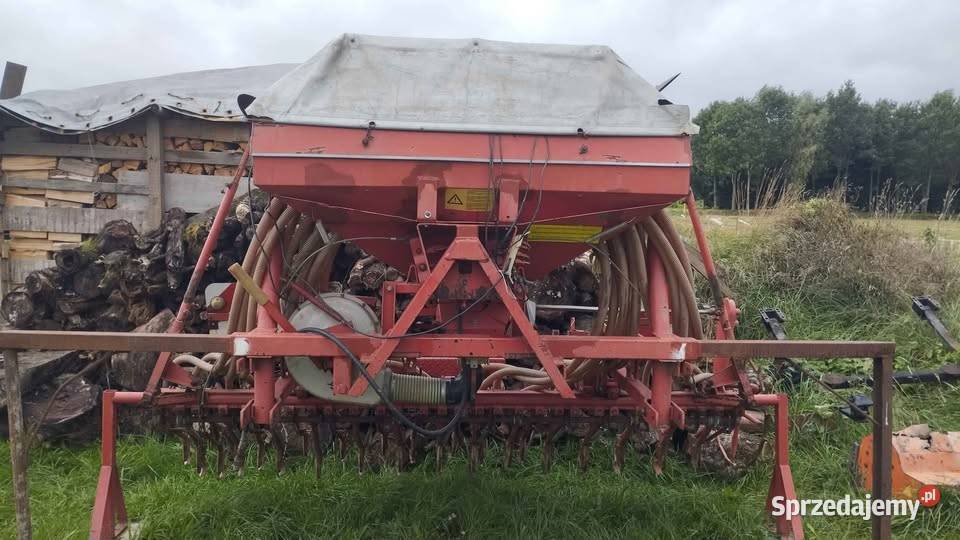 Siewnik nabudowany pneumatyczny kverneland podkarpackie Niepla sprzedam