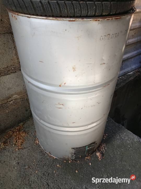 Beczka metalowa 200 l oleju kujawsko-pomorskie Czernikówko