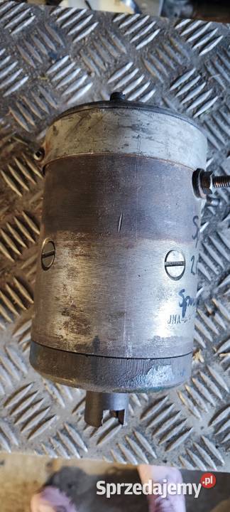 Silnik wstępnego smarowania do lokomotywy 409Da Koło