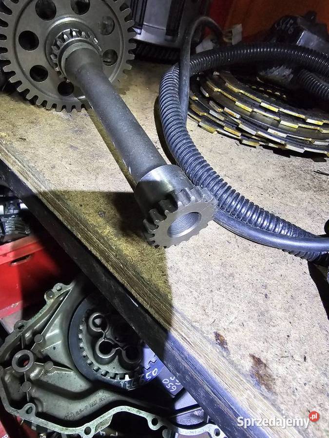Suzuki TL 1000 wałek pompy wody balansu tl1000 Jelenia Góra
