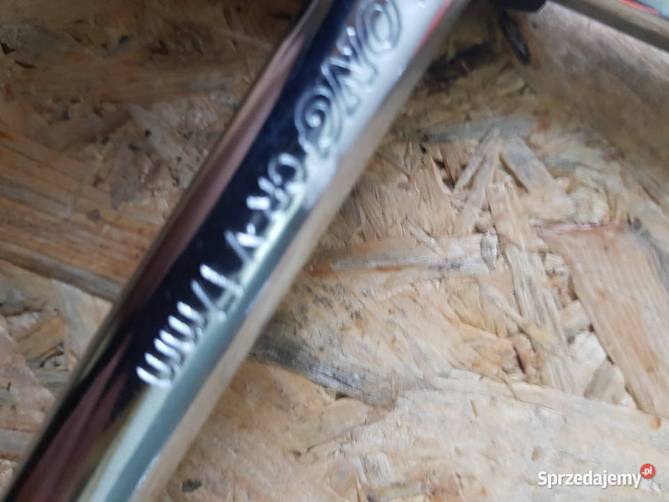 KLUCZ GIĘTY 1917 DO KÓŁ SAMOCHODOWYCH SAMOCHODU Głogowa