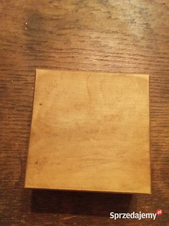 Drewniane pudełko z ptaszkiem PRL