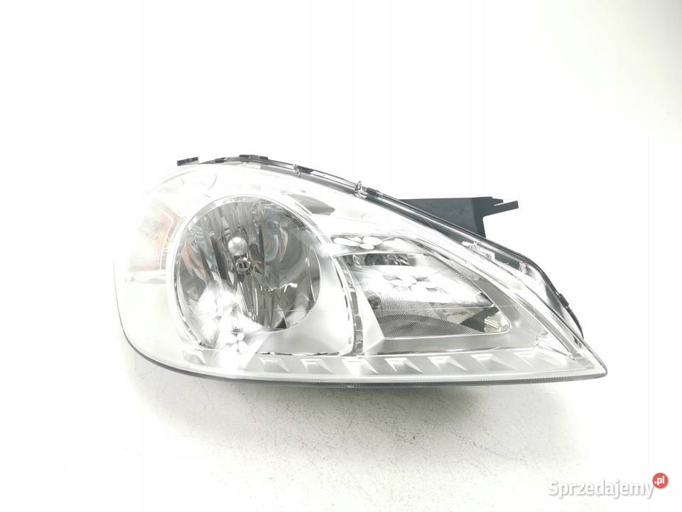LAMPA PRAWY PRZÓD MERCEDES AKLASA W169 0412