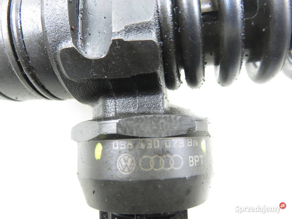 POMPOWTRYSKIWACZ VW CADDY III 19 TDI 038130073BN małopolskie