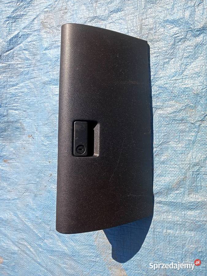 Schowek Mazda 6 GG GY Sandomierz sprzedam