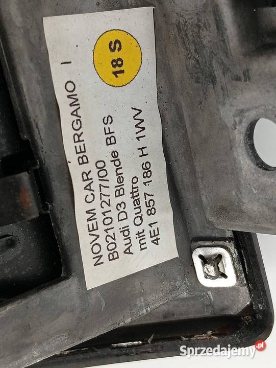 KRATKI NAWIEWU DEKOR DESKI 4E1857186H Audi A8 II osobowe sprzedam