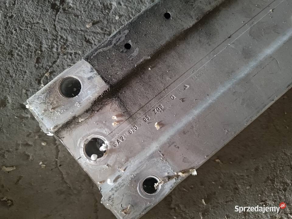 CLS W218 Zderzak przód elementy osobowe Lwówek