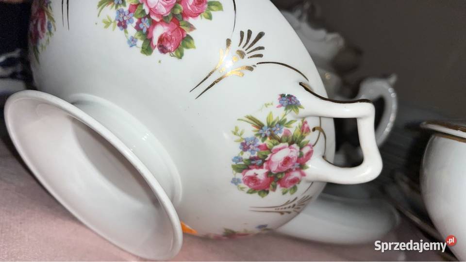 Patera różyczki w złotych kasetonach wewnątrz i pomorskie Gdańsk