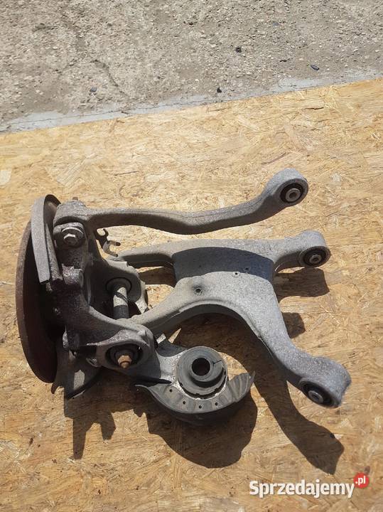 ZWROTNICA PRAWY TYŁ AUDI A6 C7 A7 Q5 8R0505312B Przystajń