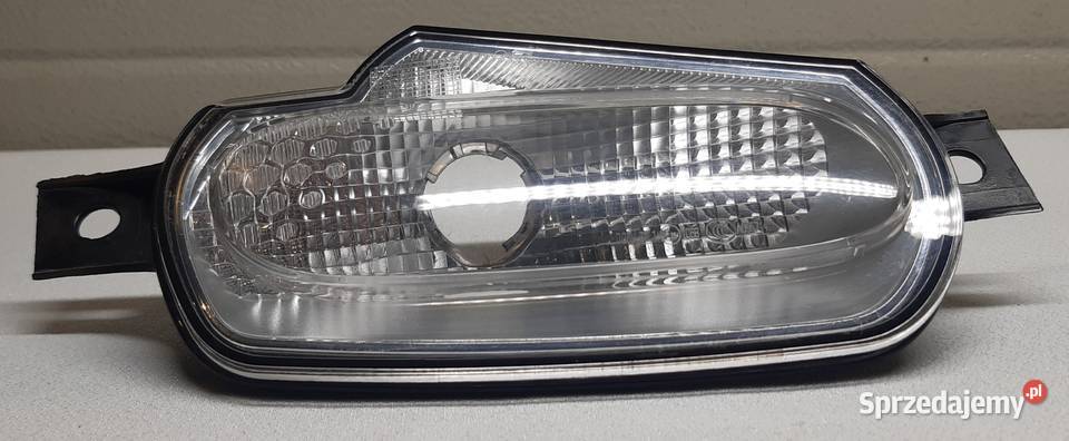 KIERUNKOWSKAZ PRAWY PRZÓD SMART FORTWO 453 Mielęcin