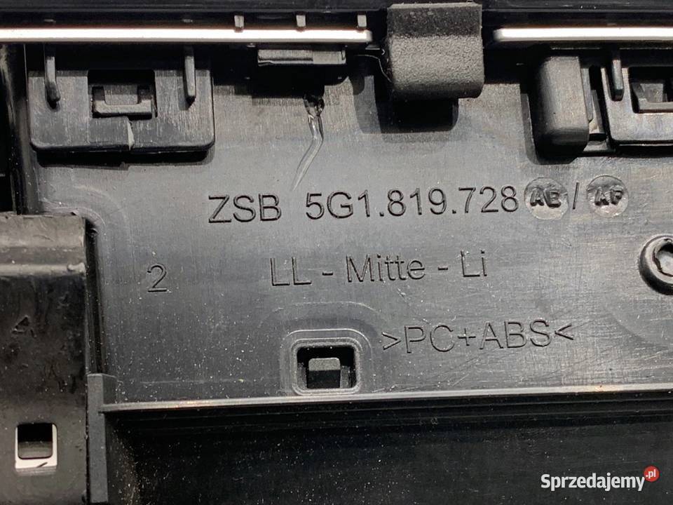 KRATKA NAWIEWU PRZÓD VW GOLF VII 5G1819728