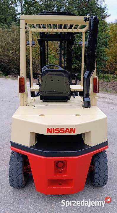 Wózek widłowy Nissan 2 Tony diesel przesuw Suchedniów