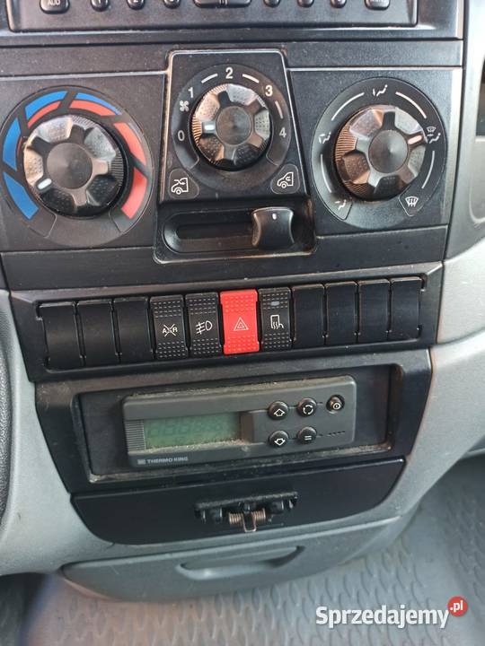 Iveco Daily CHŁODNIA 2009 r nieuszkodzony Ostrów Mazowiecka