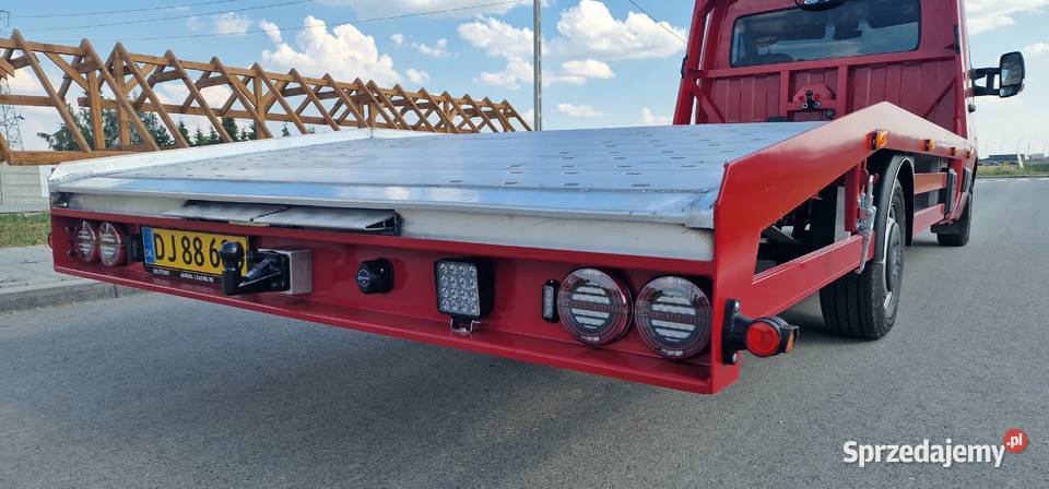 Zabudowa Laweta Autolaweta Renault Opel Iveco Kielce sprzedam