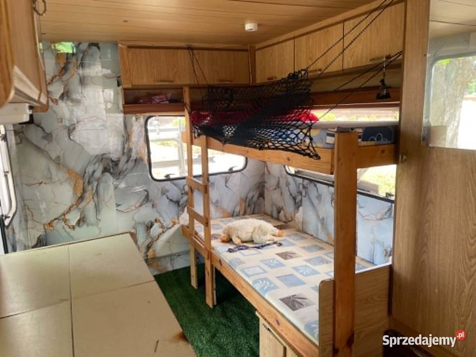 Zadbany kamping CARAVELAIR A4002 Przedsionek Waż Zduńska Wola