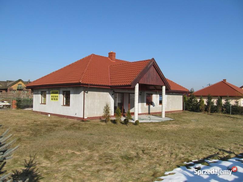 dom w miejscowości Rozgity koło Olsztyna Rozgity