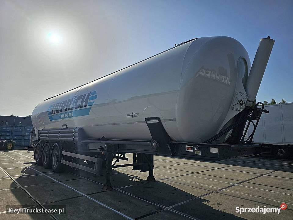 Spitzer SK 2760 CAL Rieselgueter silos 2000